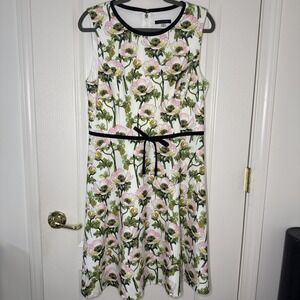Tommy Hilfiger Floral Fit Flare Dress Size 12 Belted Sleeveless Spring Garden